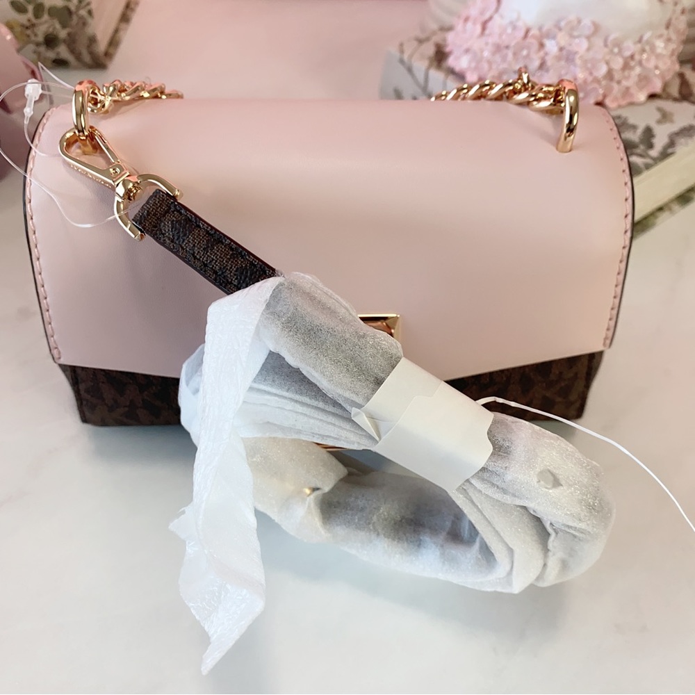 Final Sale!👜 MICHAEL KORS 🌺 Lita Small Two-Tone Logo and Leather Crossbody Bag - Picture 8 of 15